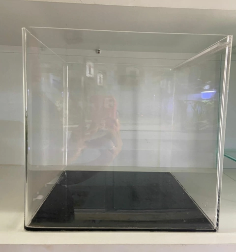 aquario de acrilico