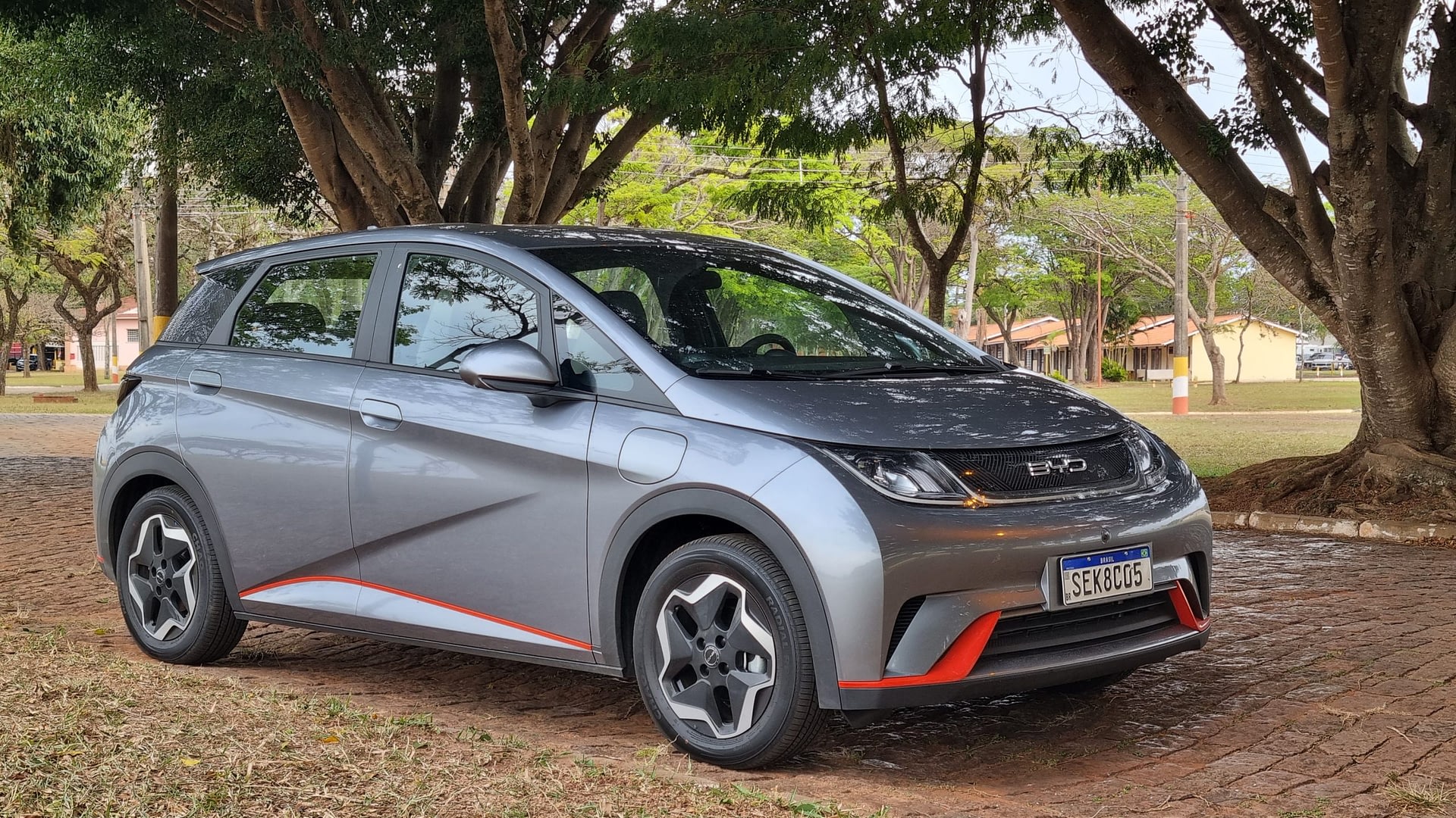 BYD King DM-i: Análise Completa do Sedã Híbrido