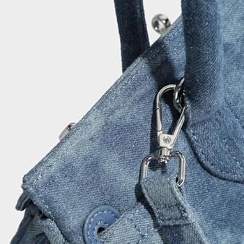 Do trabalho ao happy hour: Bolsas ideais para looks com jeans
