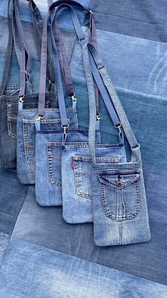 Bolsas 2025: As cores e materiais que vão bombar com seu jeans