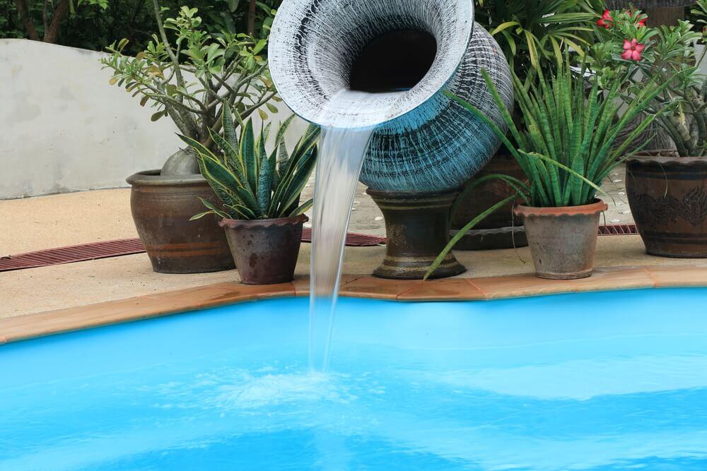 melhores cascatas para piscina pequena