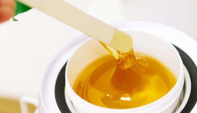 Cera de Açúcar para Pele Sensível: Mitos e Verdades