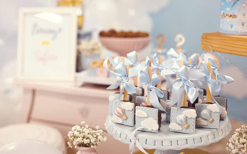 Decoração de Chá de Bebê com Itens que Você Já Tem em Casa