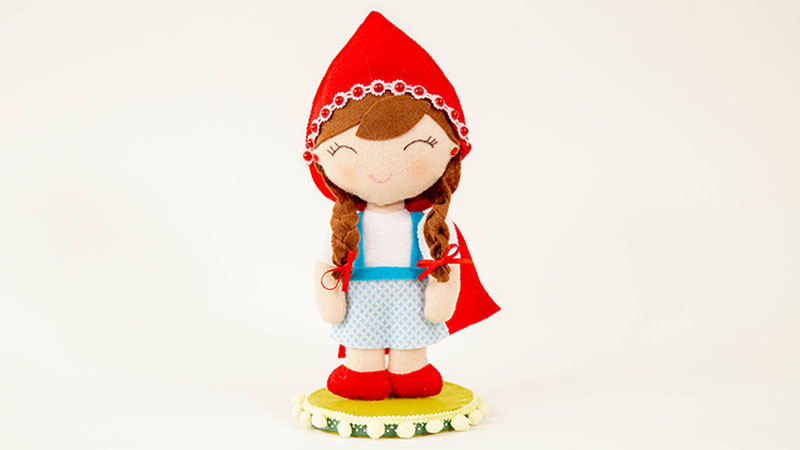 Modelos e Dicas de Artesanato.
5. Bonecas de Feltro: O Charme da Chapeuzinho Vermelho para Colecionar e Presentear.
