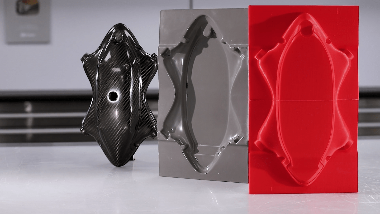 Aplicações da Fibra de Carbono em Veículos de Alta Performance