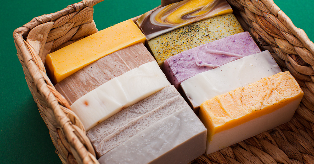 ideias de sabão caseiro com óleos diferentes