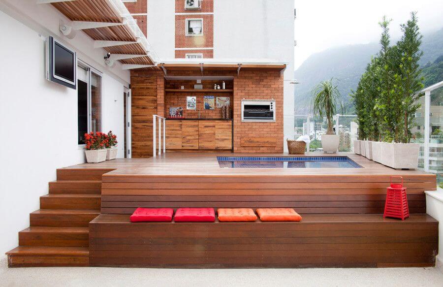 quanto custa um deck de piscina por metro quadrado