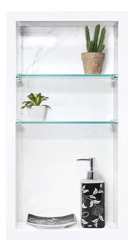 Decoração de banheiro com nicho de vidro