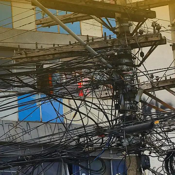 Como Identificar um Gato de Energia na Sua Rua