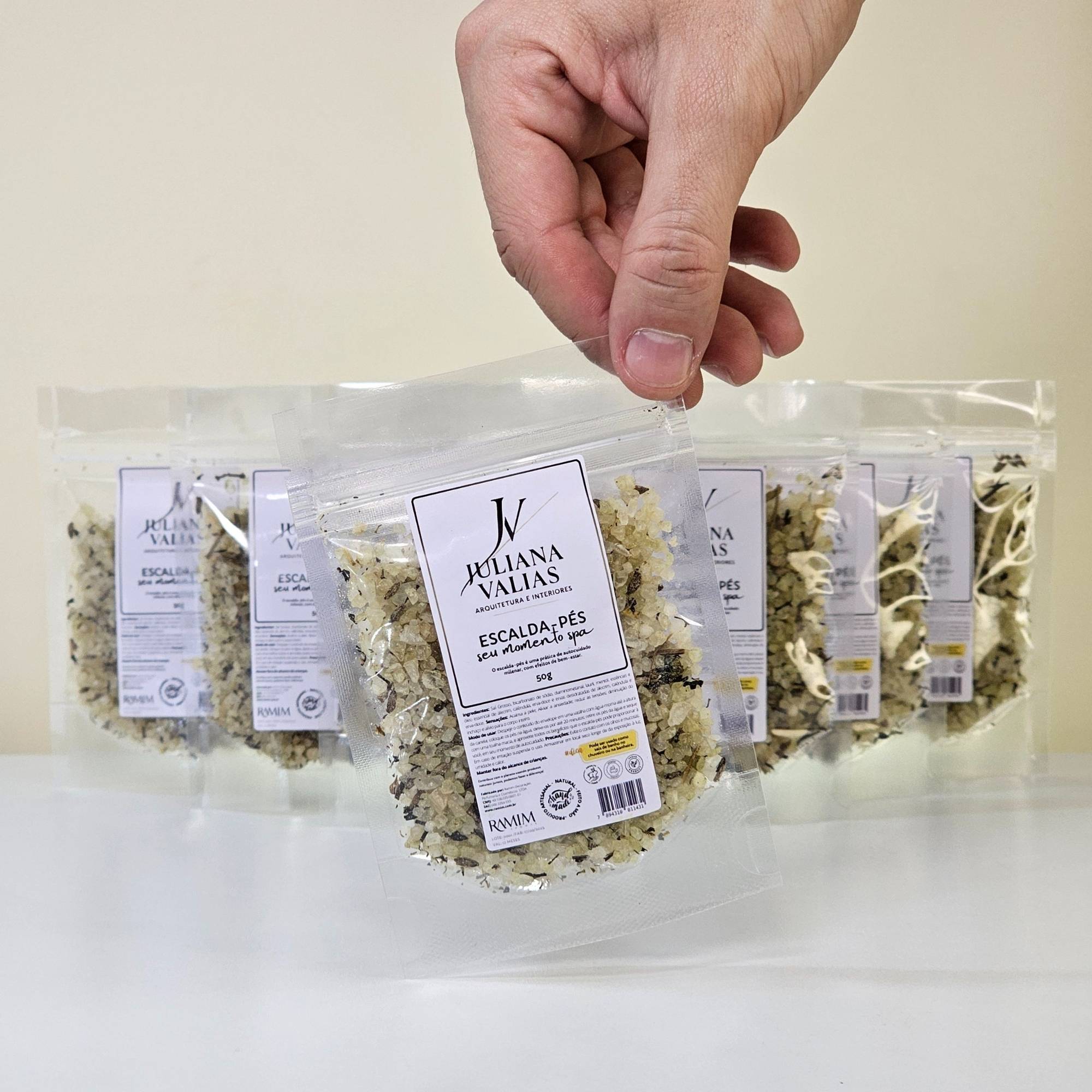 como fazer escalda pes para inchaço