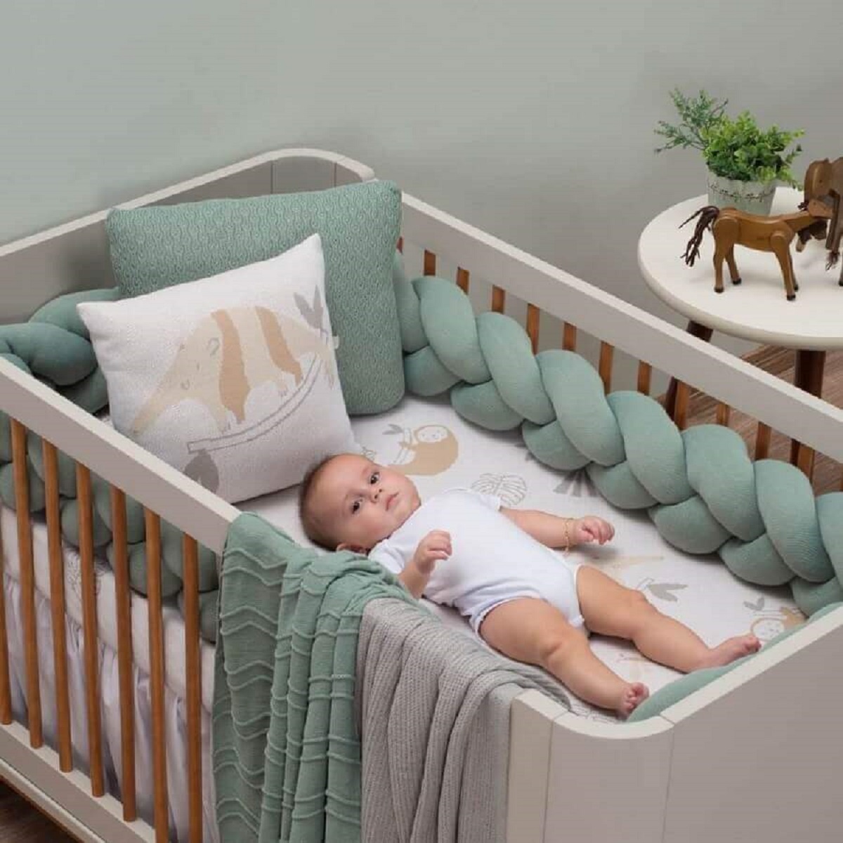 Tendências de cores e estampas para kit de berço americano