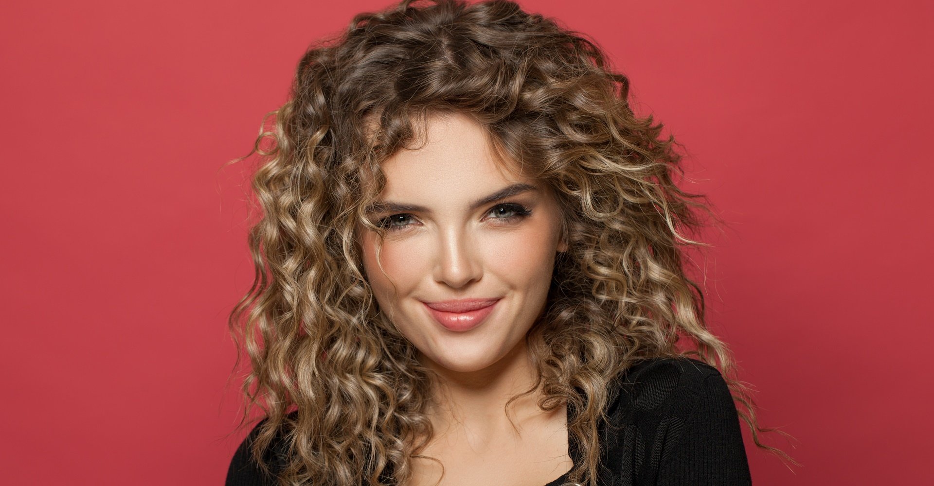 Os Melhores Produtos para Manter Cachos Iluminados e Saudáveis