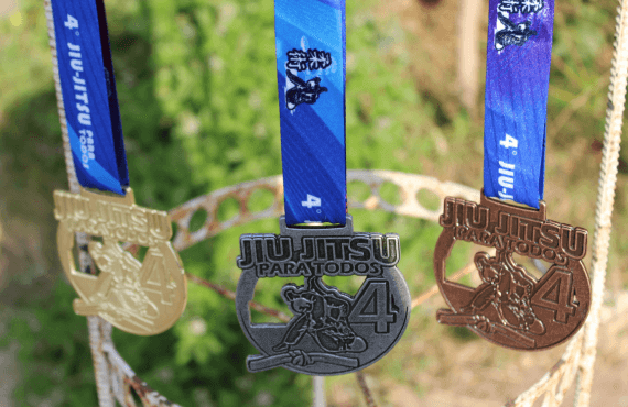 5 ideias de títulos:
1. Como Escolher o Material Ideal para sua Medalha Personalizada
2. Guia Completo: Personalização de Medalhas para Eventos
3. Medalhas de Acrílico vs. Metal vs. MDF: Qual a Melhor Opção?
4. Onde Encontrar Fornecedores Confiáveis de Medalhas Personalizadas
5. Tendências em Design de Medalhas Personalizadas para 2024