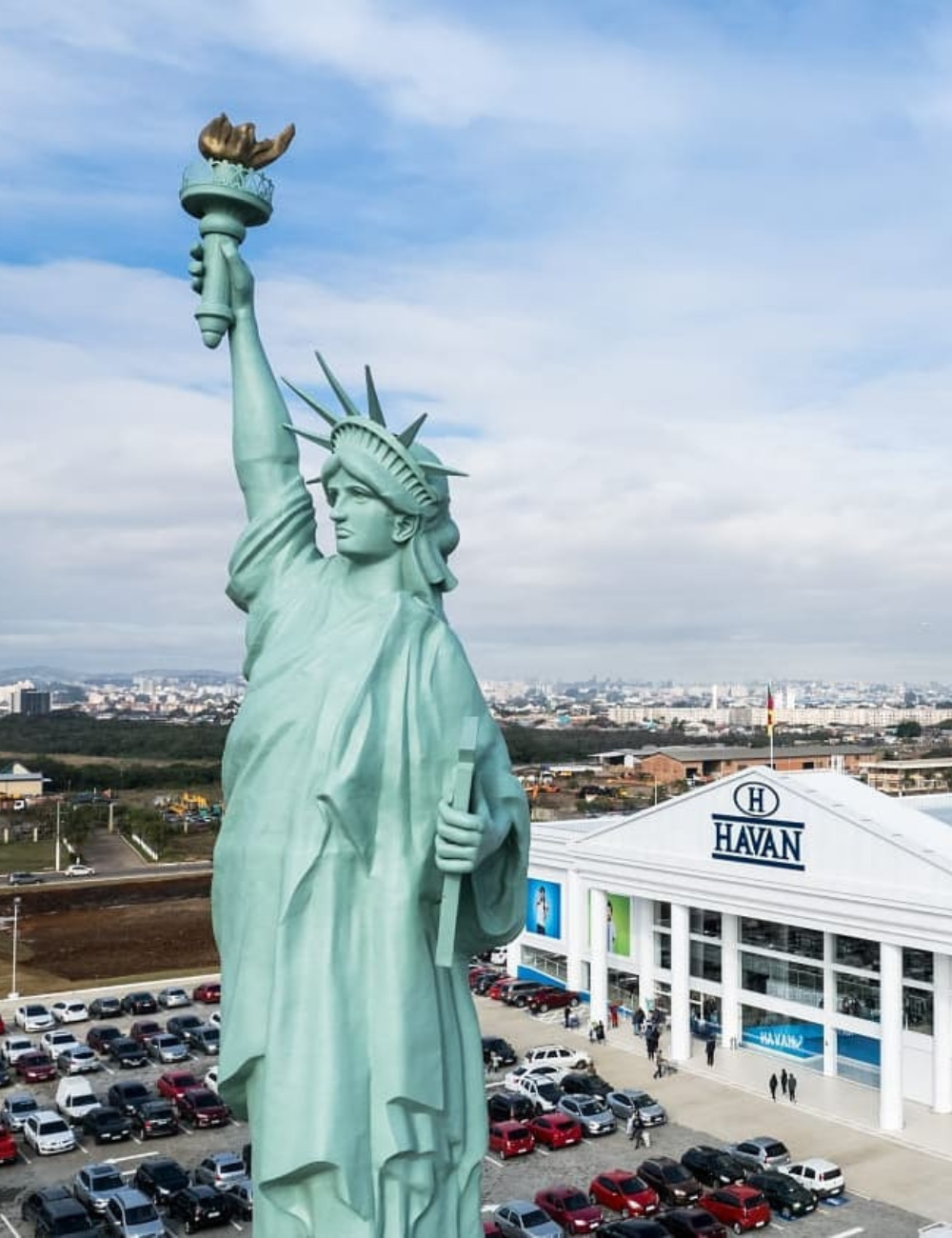 5 ideias de títulos:
1. Guia Completo: Como Criar Seu Próprio Molde de Fibra de Vidro
2. Materiais Essenciais e Passo a Passo para Fabricar Moldes de Fibra de Vidro
3. Dicas Profissionais: Obtenha Moldes de Fibra de Vidro Perfeitos
4. Molde de Fibra de Vidro: Do Zero à Peça Finalizada
5. Erros Comuns na Fabricação de Moldes de Fibra de Vidro e Como Evitá-los