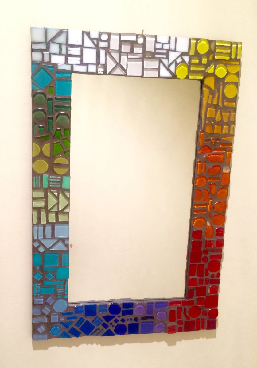 Transforme Seus Vasos com Mosaico de Vidro: Ideias e Dicas