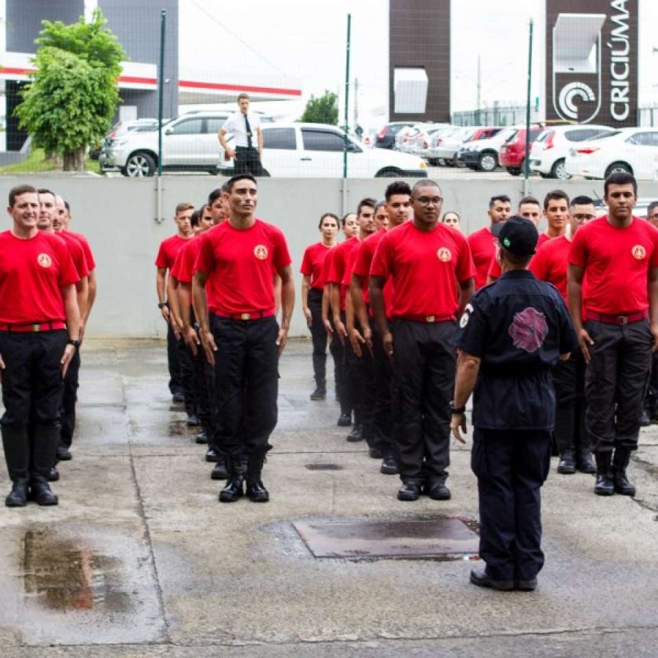 para ser um bombeiro civil