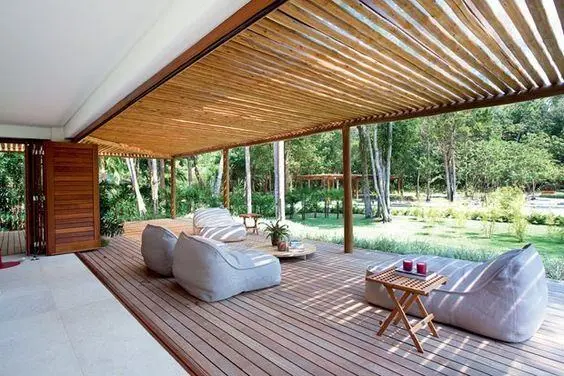 pergolado de eucalipto