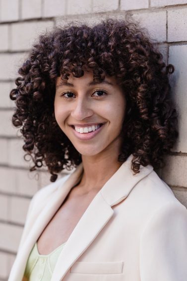 2. Guia Completo de Cuidados Pós-Permanente Afro para Manter os Cachos Saudáveis