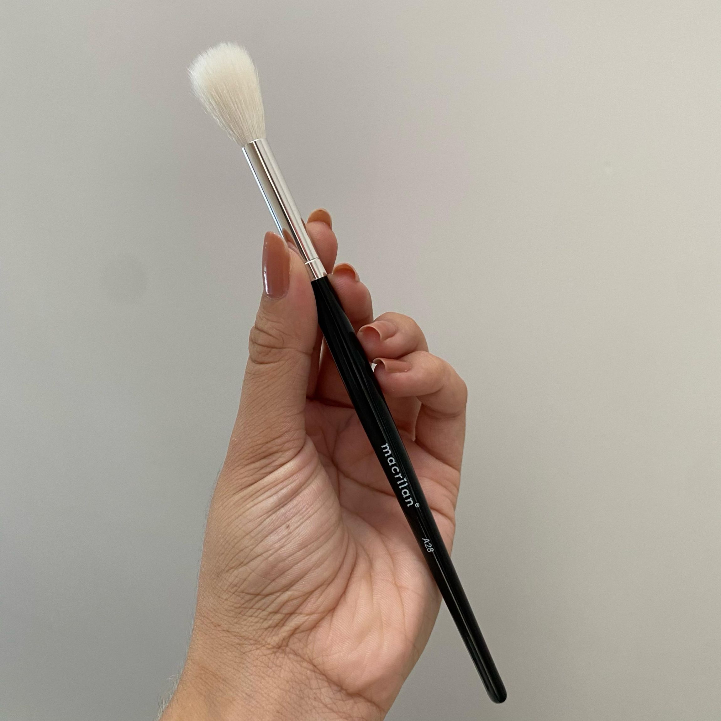 Guia Completo: Como Escolher o Pincel de Esfumar Perfeito para Você