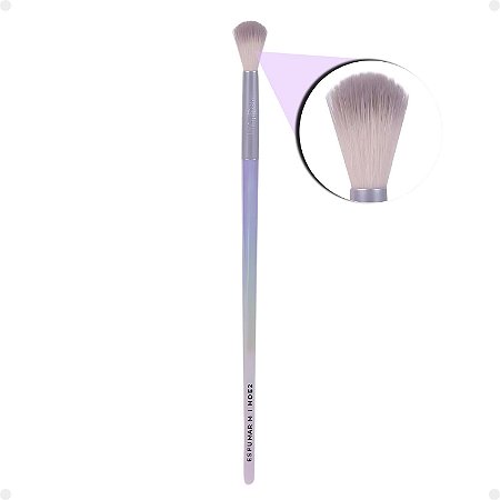 Cuidados e Limpeza: Prolongando a Vida Útil do Seu Pincel de Esfumar