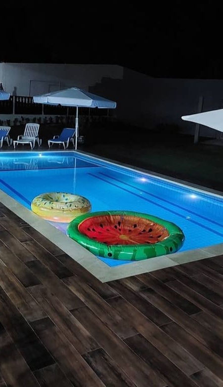 Manutenção Essencial para Piscinas de Azulejo: Dicas para Prolongar a Vida Útil