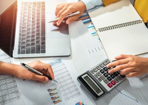 Direito do Condômino: Como Fiscalizar as Contas do seu Edifício