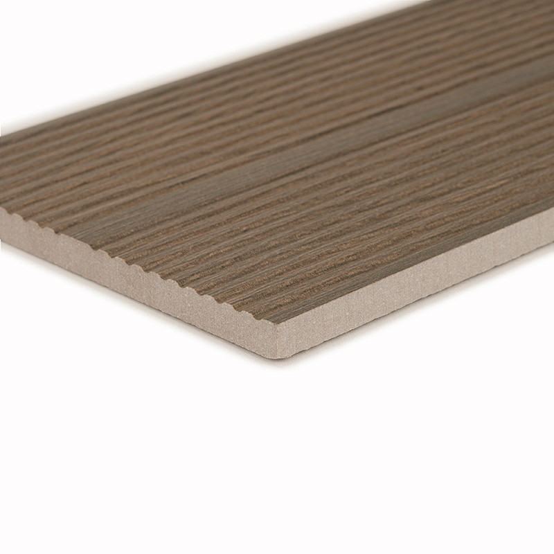 como instalar revestimento cerâmico amadeirado externo em varandas