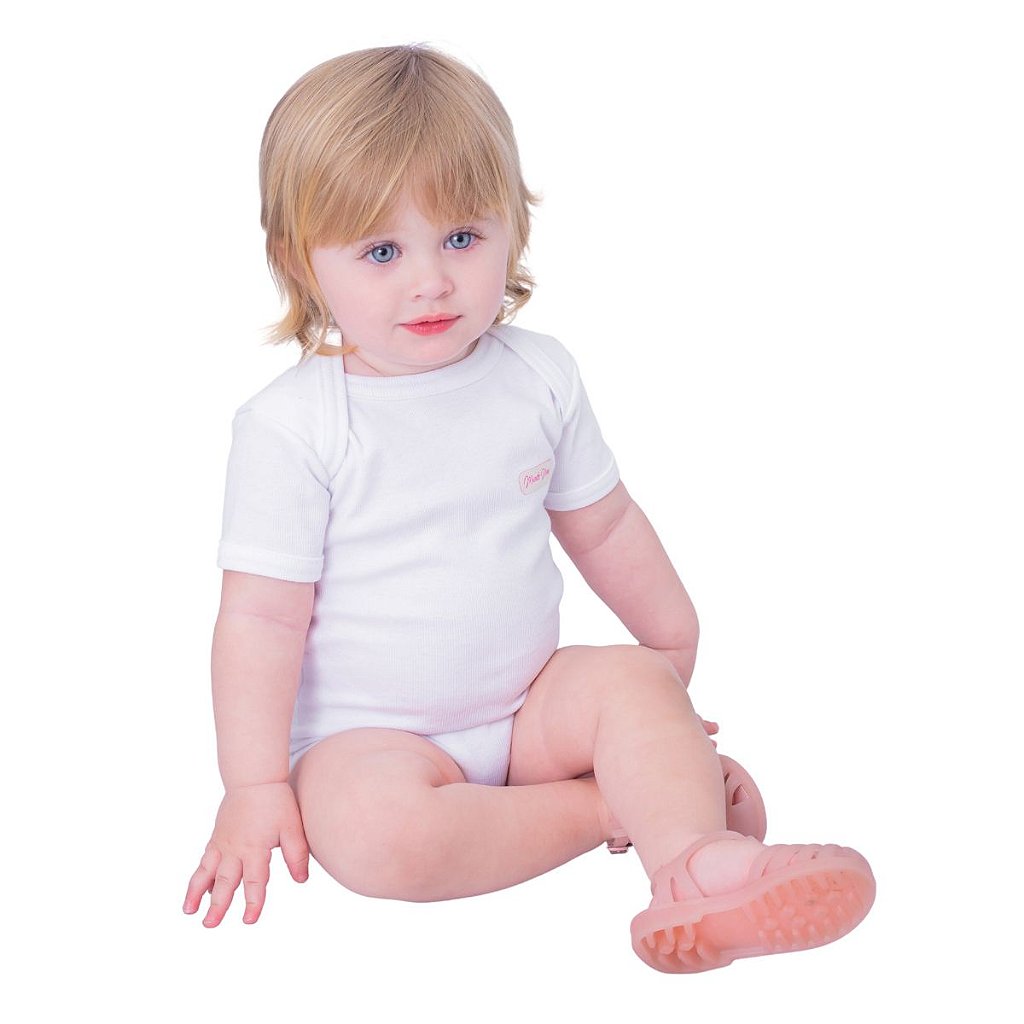 Como escolher o tamanho certo de roupa para o seu bebê