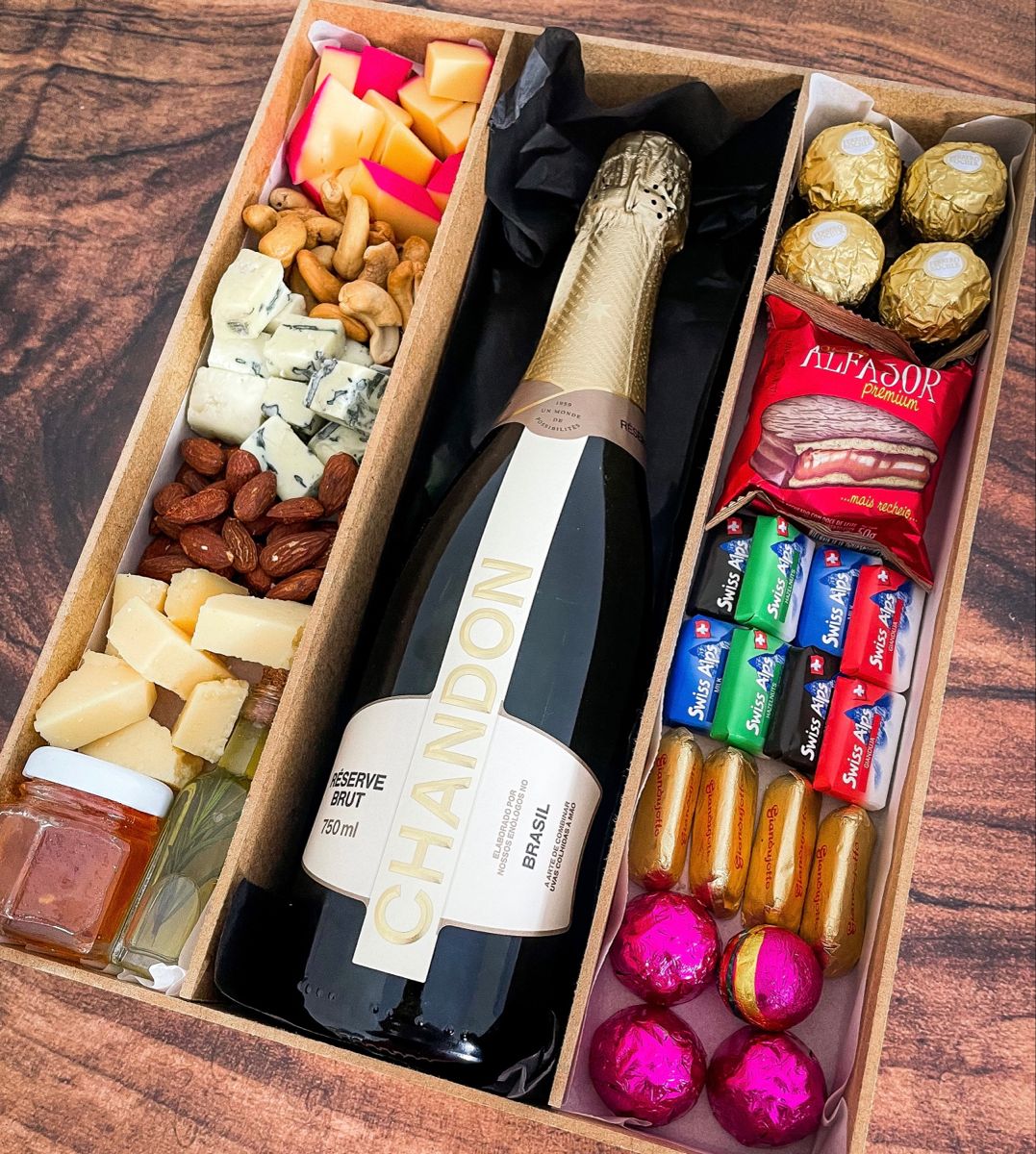 Guia completo de presentes personalizados para o Dia dos Namorados