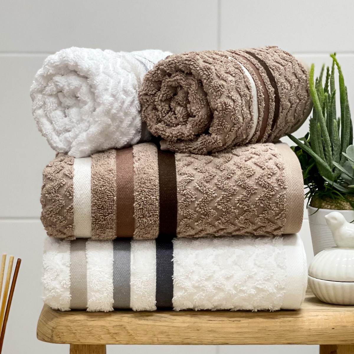 A Evolução das Toalhas: Do Básico ao Luxo no Seu Banheiro