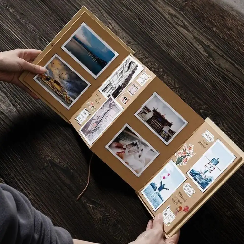 um álbum de fotografia