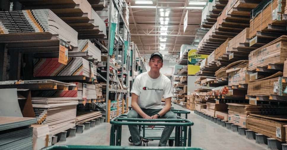 Tipos de Almoxarifado: Qual o Ideal para Cada Segmento de Empresa?