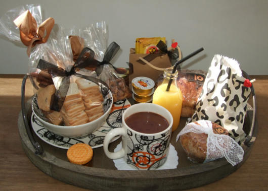 um café da manhã de aniversário