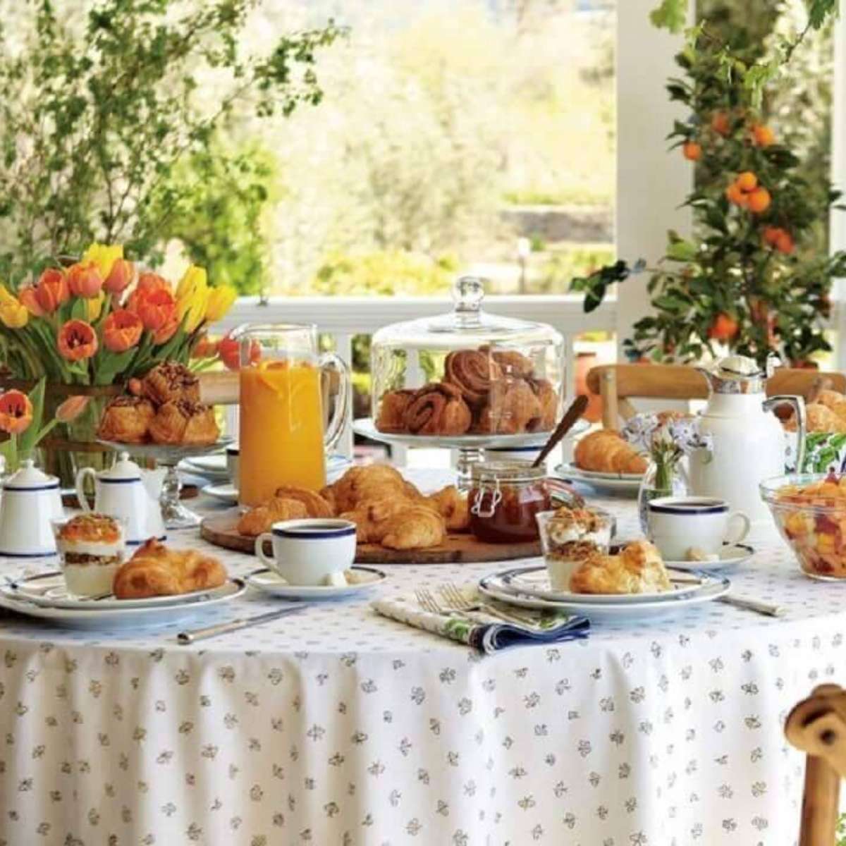 um café da manhã de aniversário