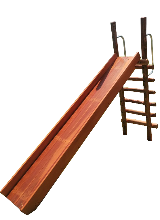 um escorregador de madeira