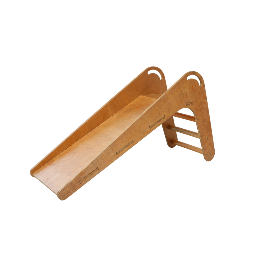 Segurança em Escorregadores de Madeira: O Que Diz a Norma ABNT 16.071