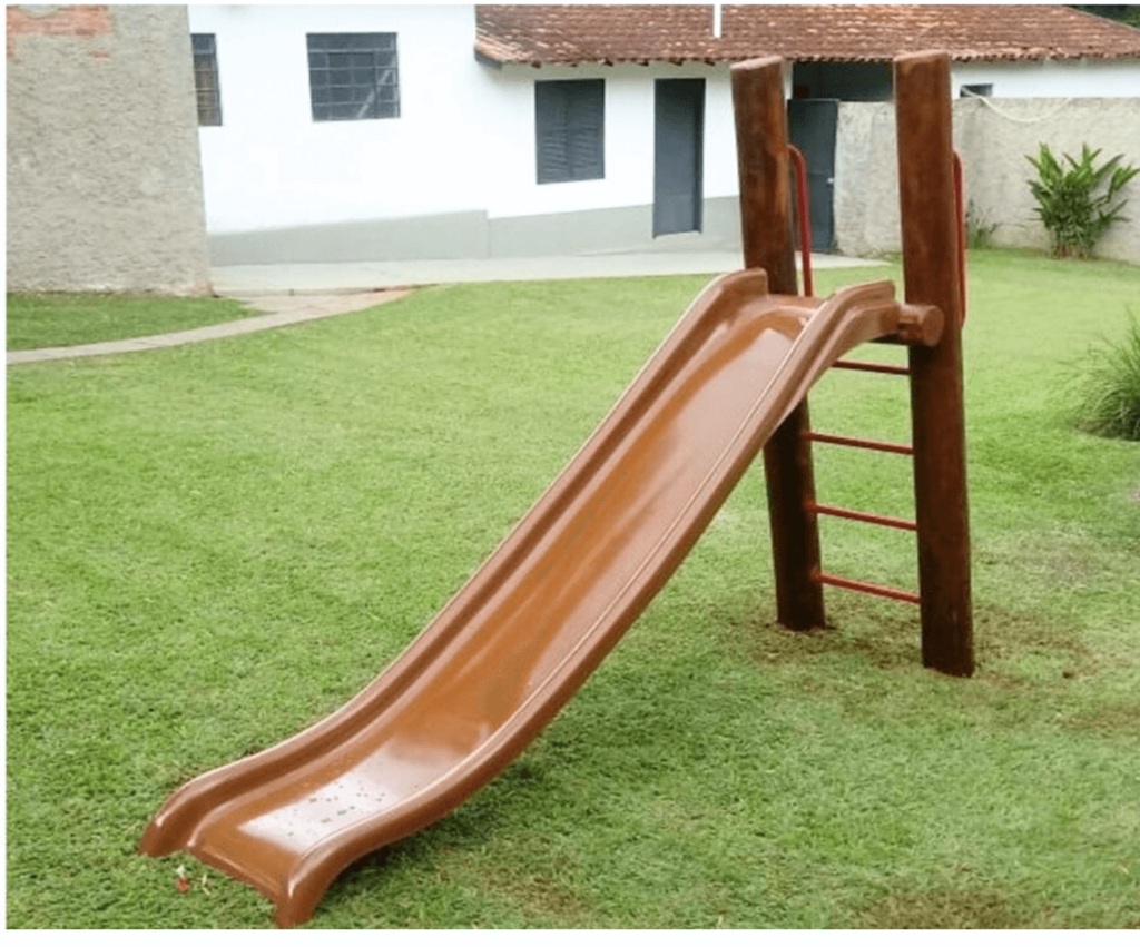 Escorregador Montessori: Benefícios e Modelos para o Desenvolvimento Infantil