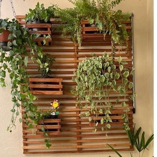 Como Impermeabilizar a Parede para Instalar um Jardim Vertical de Madeira