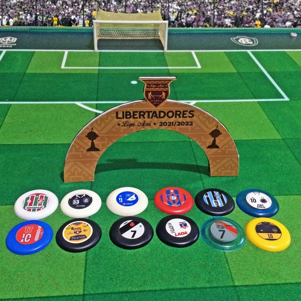 um jogo de futebol de botão