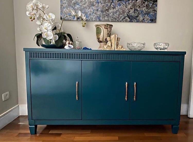 Laca Fosca vs. Laca Brilhante: Qual o Melhor Acabamento para Seu Móvel?