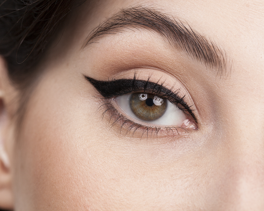 um olho delineado