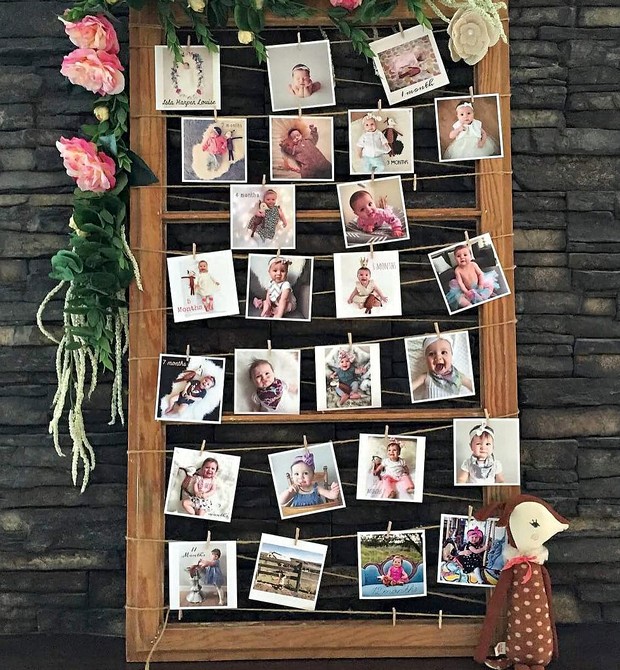 um painel de fotos para aniversario