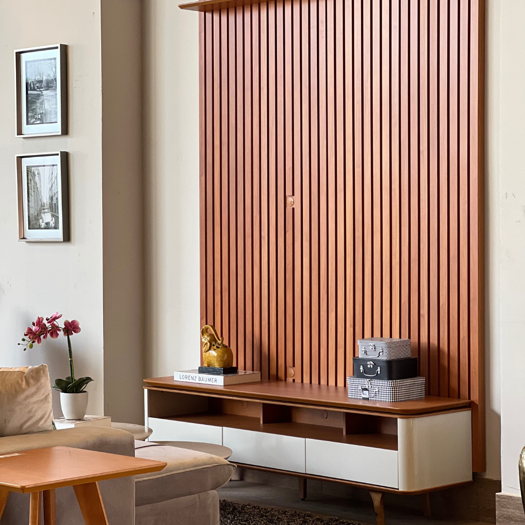 Como organizar cabos atrás do painel de TV