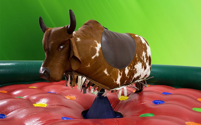 Os perigos e cuidados ao usar um touro mecânico caseiro