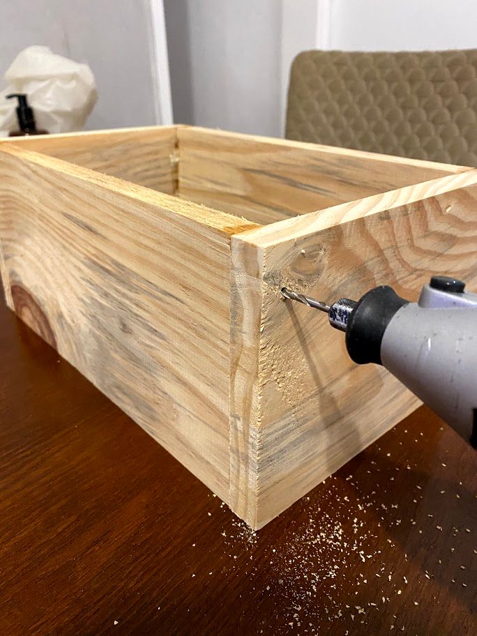 Manutenção e Cuidados Essenciais para Sua Caixa de Ferramentas de Madeira