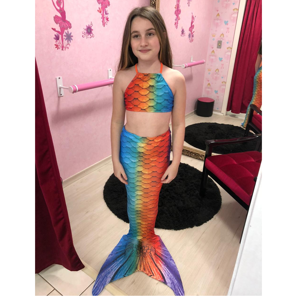 uma calda de sereia infantil