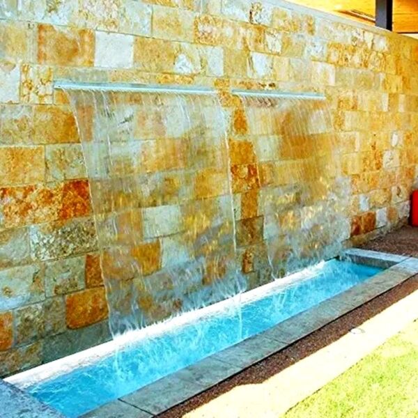 Comparativo: Cascatas de Inox vs. Cascatas de Alvenaria