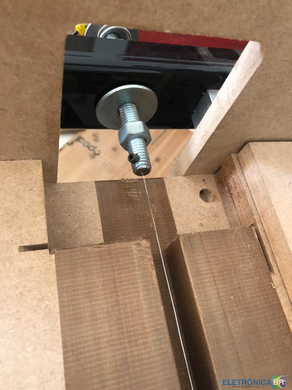 Projetos Criativos com Acrílico Dobrado: Ideias e Inspirações