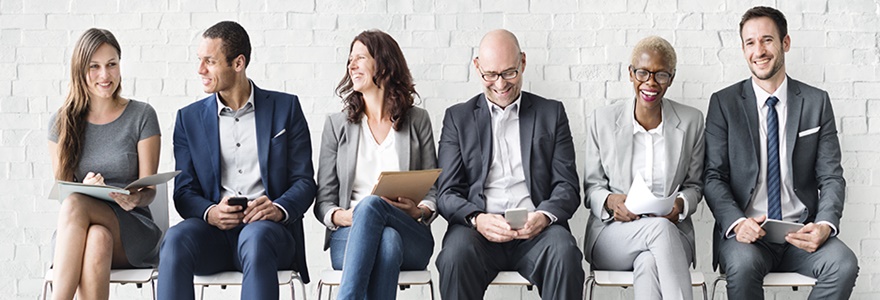 As Perguntas Mais Comuns em Entrevistas Coletivas e Como Respondê-las