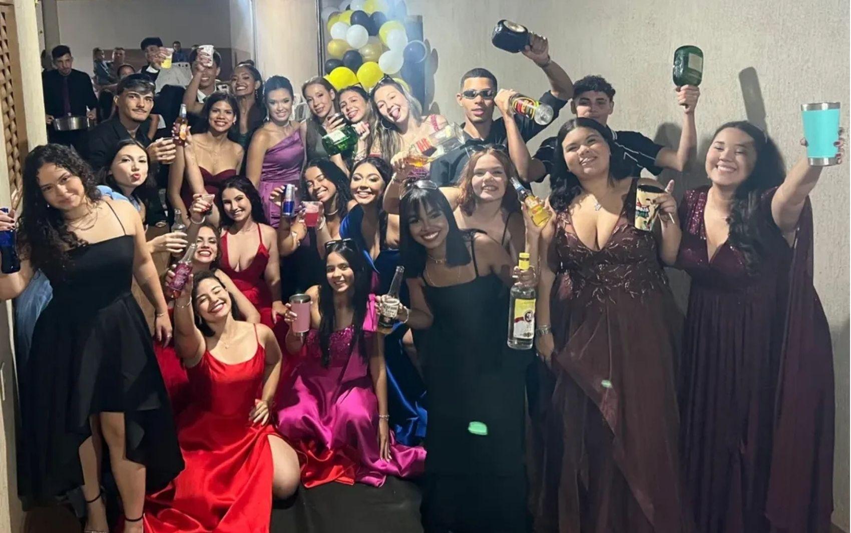 Cardápio Completo para Festa de Formatura em Casa: Do Brunch ao Jantar